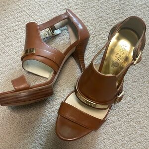 Michael Kors, brown leather heels